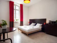 Vacancéole - le Duguesclin Hotel a Dinan