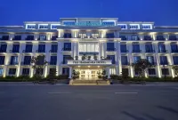 The Harmonia Hotel Các khách sạn gần Trường Cao đẳng Kỹ nghệ Dung Quất