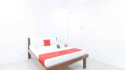 RedDoorz Plus @ DBuilders Poblacion BGC Hotel a Taguig