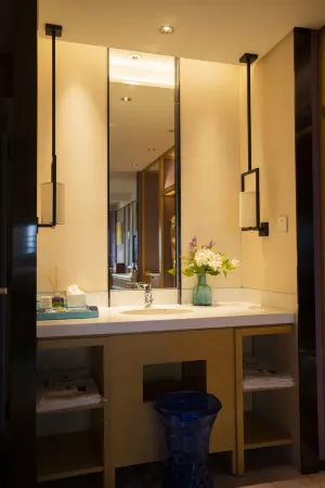 Kunming Travel Hotel Отели рядом с достопримечательностью «Yunnan Minzu University (Yuhua Campus)»