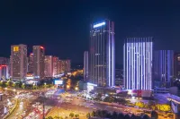 Shenlan Baihao Hotel (Guiyang Guanshanhu City Convention and Exhibition Center) Hotel in zona Guizhou Vocational Technology Institute