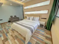 Dingmeng Theme Business Hotel