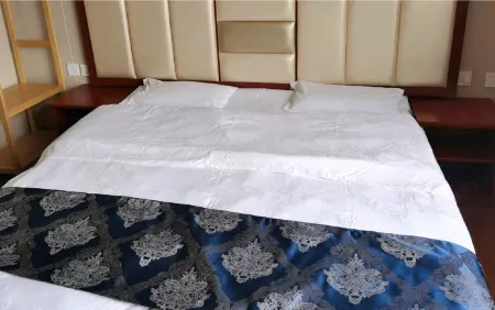 Linxi Liangyuan Hotel Отели в г. Линьси