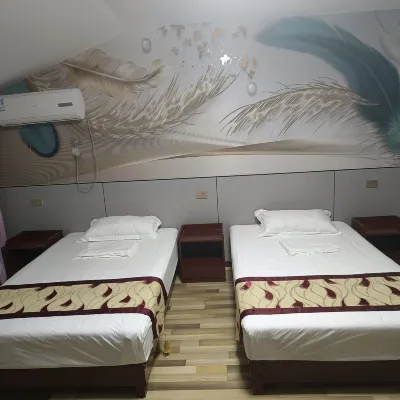 Jingshan Town Inn Hotels near Qujialing·Zhongguo Nonggu Square
