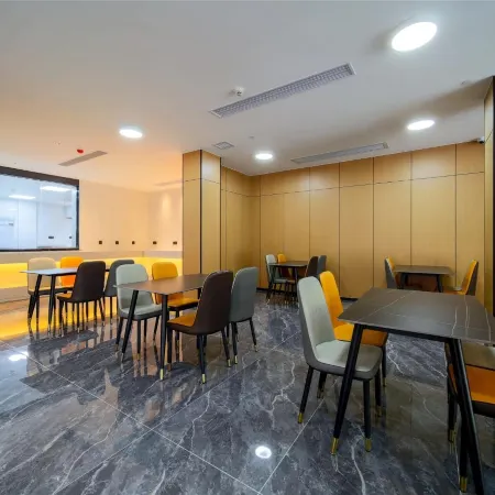 IU Hotel (Heyuan Wanlong City Branch)