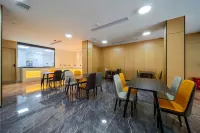 IU Hotel (Heyuan Wanlong City Branch)
