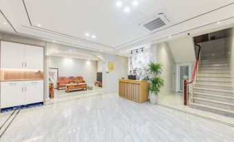 Floral Hotel·Xiapu Xinyi Hotel (Sansha Xiaohao Beach Branch)