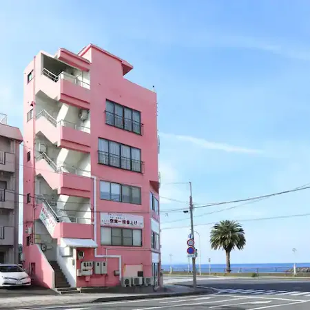 Sakura House Seaside Отели рядом с достопримечательностью «Железнодорожный вокзал Ито»