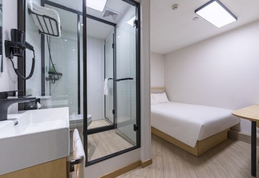 와이탄 난징로드 하이 인 호텔 후기 이미지