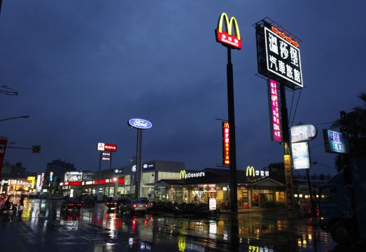 원 사 바오 모텔-신잉의 넓은 객실 내부