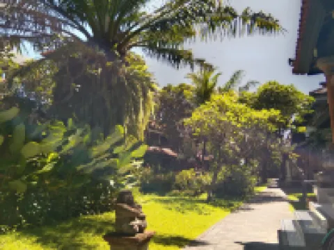 Vila Shanti Beach Hotel セガラビーチ周辺のホテル