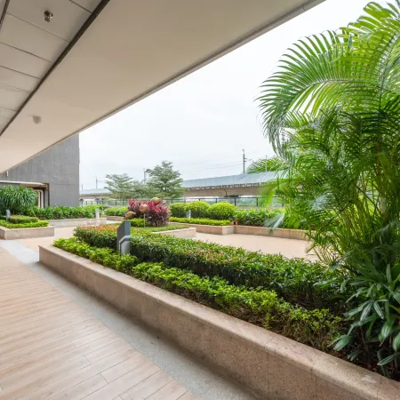 LAVANDE Hotels (Zhaoqing Sihui Hi-tech Zone Dawang Light Rail Station Branch)