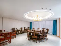 Vienna International Hotel (Susong New Town High-speed Railway Station) Hotels in Susong