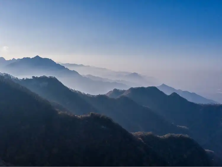 Các khách sạn ở Azanuy
