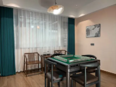 Phoenix Yuanshe Riverview Homestay (Phoenix Scenic Area Nanhua Branch) โรงแรมในเฟิ่งหวง