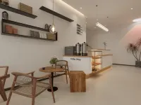 Wanxuan Smart Hotel (Luoyang Lijingmen Cross Street)