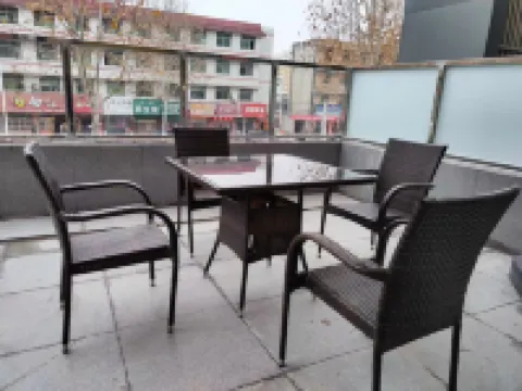 Wisdom Hotel (Asahikawa Branch) Hotels in Xichuan