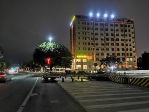 Borman Hotel (Qingyuan Taihedong Branch)