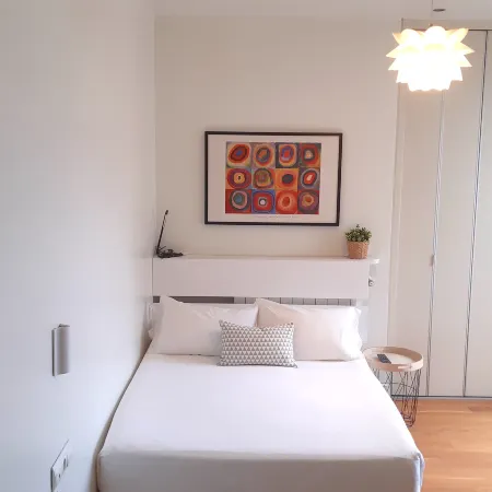 SEAFRONT LUXURY STUDIO by www.SanSebastianApartments.es