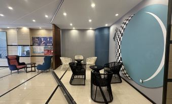 City Hotel (Longzhou Plaza Branch)
