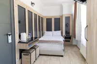 Galley Hotel - balcony