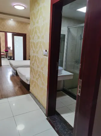 Huangmei Tianhe Business Hotel (Xiaochi Town) Отели в г. Хуанмэй