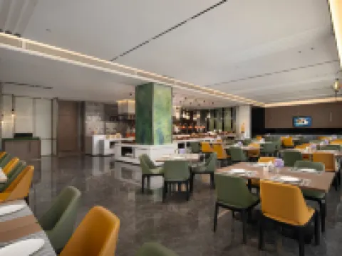 ハンプトンbyヒルトン クムルホテル クムル市のホテル