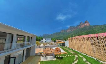 Dongtaihang Qianyu·Jubai Vacation Apartment