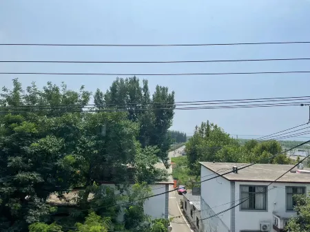 Chenwang Homestay Отели рядом с достопримечательностью «Tomb of Weizi»