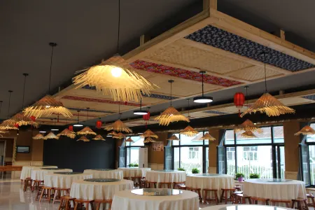 Riverside Boat Song Hotel Homestay