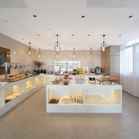 Yeste International Hotel (Qinzhou Pubei Aoyuan Zhengwuzhongxin)