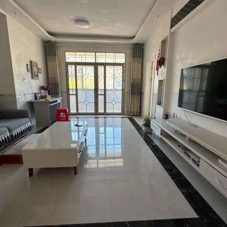 Lingfeng Yichen Ju Homestay