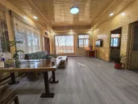 Huizhou International Peony Garden B&B