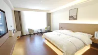 Tianjing Yunye Resort Hotel Hotel di Deqin
