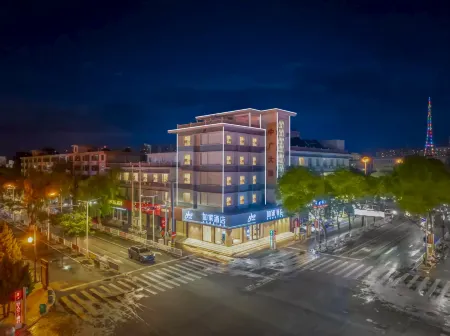 Homeinn · neo (Zhangye Dafo Temple Mingqing Street) Отели рядом с достопримечательностью «Zhangye Buddha Temple»