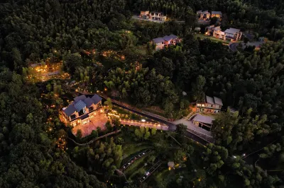 雲野有楓·微度假村落民宿 大圍山黃石洞風景區附近的飯店