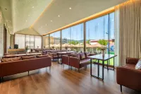 Rezen Huasheng Resort Hotel (Nalati Scenic Area)