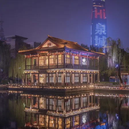 Shanghaoren·Quality Selection Hotel (Jinan Quancheng Square Qilu Hospital Branch) Отели рядом с достопримечательностью «Цяньфошань»