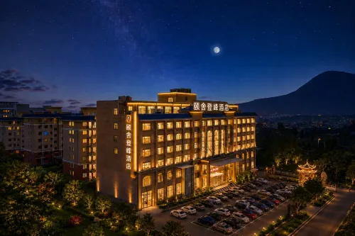 Ascent Hotel Dengfeng - 4-نجوم