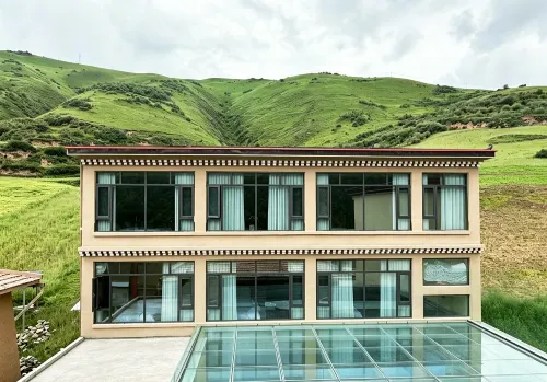 Zongdan Homestay - Business