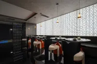 Xilemei S CENTRAL (Chongqing Jiefangbei Area Hong Ya Dong) - Gym