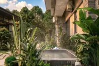 Linyin Huaxi Hot Springs Homestay - 3-Star