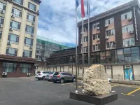 Yuejing Hotel - parking