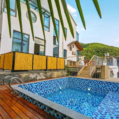 Yujian Weichi Hostel (Huangshan Scenic Area) Hotels near Emerald Valley