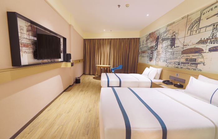 Chengshi Bianjie Hotel (Golmud Salt Lake Plaza)