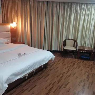 Luoding Huayuan Apartment