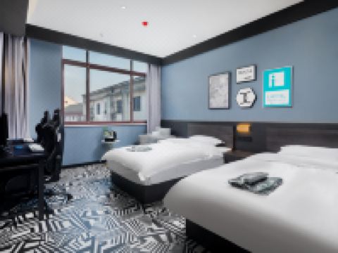 爱电竞酒店(常熟虞山北路店) - 电竞双床房