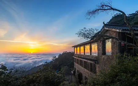 Goddess Hotel Отели рядом с достопримечательностью «West Coast Scenic Area»