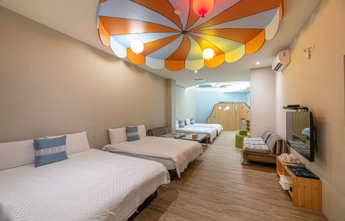 Happiness YES Hostel