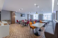 Borrman Hotel (Pingguo Cultural Park Stadium) Hotels in Pingguo